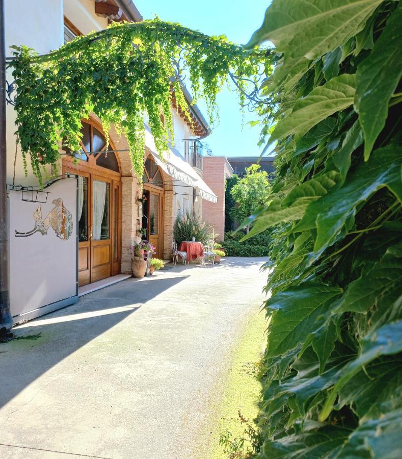 Agriturismo Melo In Fiore Con Camere E Colazioni Nella Zona Del Prosecco Docg Asolo Maser Eksteriør bilde